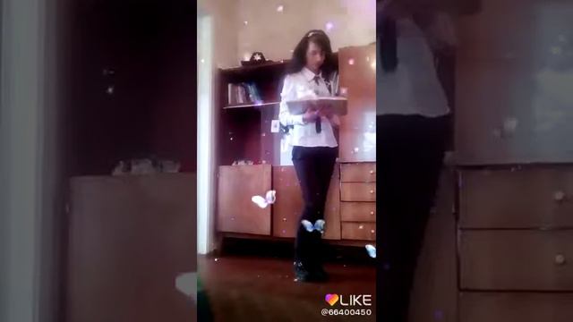 Очень красивая девушка смотреть онлайн