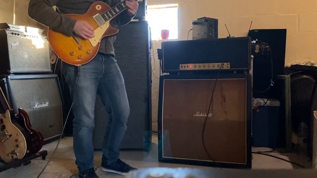 Gibson Les Paul Historic,, Solo-59 'PAF' pickup and a 1972 Marshall Super Lead смотреть онлайн