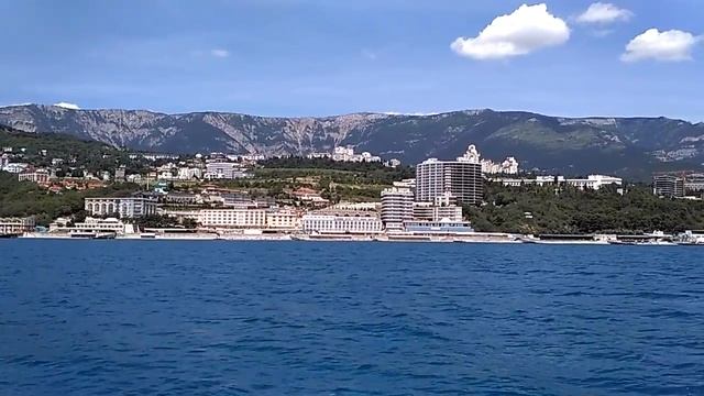 Экскурсия от Ласточкиного гнезда до набережной Ялты