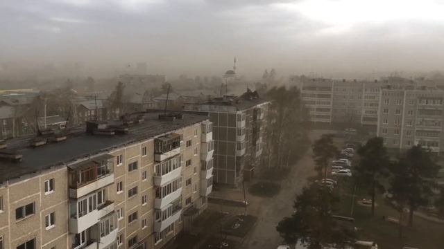 Нэля, там крышу сорвало с соседнего дома! смотреть онлайн