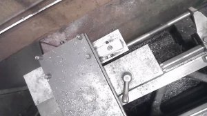 Нарезание конической резьбы на токарном станке с установленной конусной линейкой