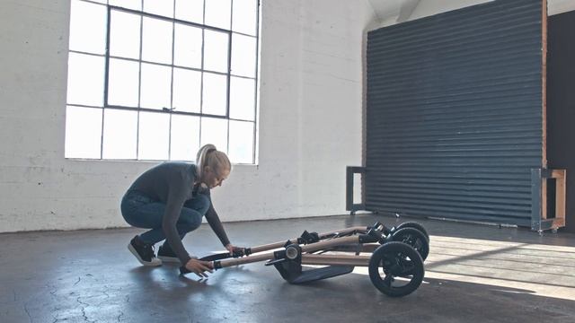 HPZ Pet Rover Prime - Folding the Stroller Frame смотреть онлайн
