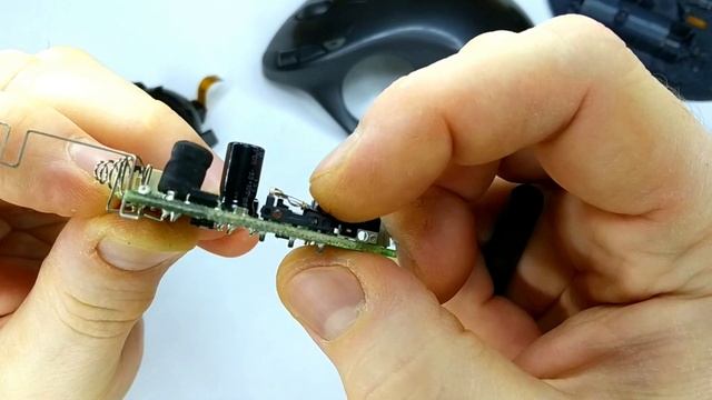 Не работает кнопка мышки.Ремонт без замены на новую.Как починить кнопку трекбола Logitech m570 смотреть онлайн