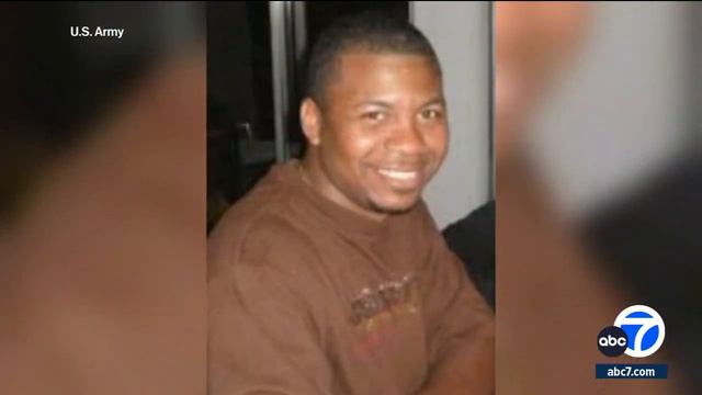 US hits at militias in Iraq, Syria, retaliating for fatal drone attack смотреть онлайн