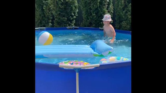 маленькие, Средние и БОЛЬШИЕ брызги💧💧💧 .mp4 смотреть онлайн