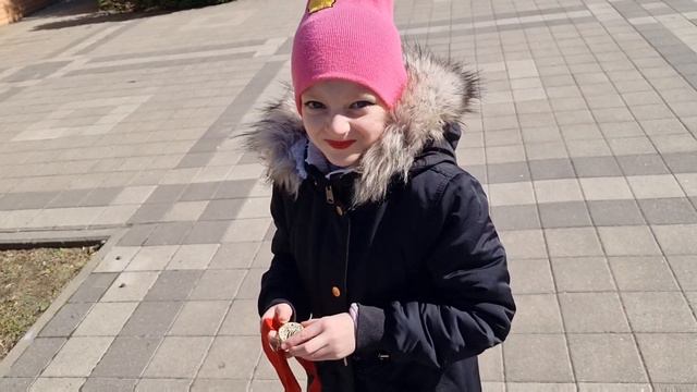 ВЛОГ ! СПОРТИВНЫЙ ДЕНЬ! Соревнования по художественной гимнастике у Поли! Купили ПОП ТУБ ! смотреть онлайн