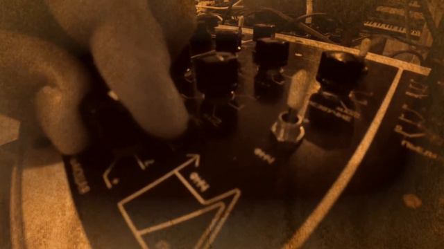 Polivoks Pro (reissue of legendary Soviet synth) solo sequence - Rusko je stav duše смотреть онлайн