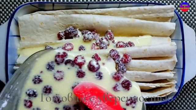 Пироги с брынзой и помидорами