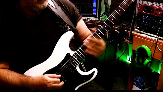 Panos Antonio Arvanitis Plays 80's E Major (B.Track Included)