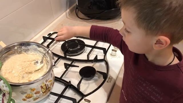 Маленький мыловар варит полезное мыло из обмылков! Супер идея! смотреть онлайн