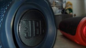 I CONNECTED JBL Charge 4 with JBL Flip 5 PARTYBOOST with CONNECT PLUS