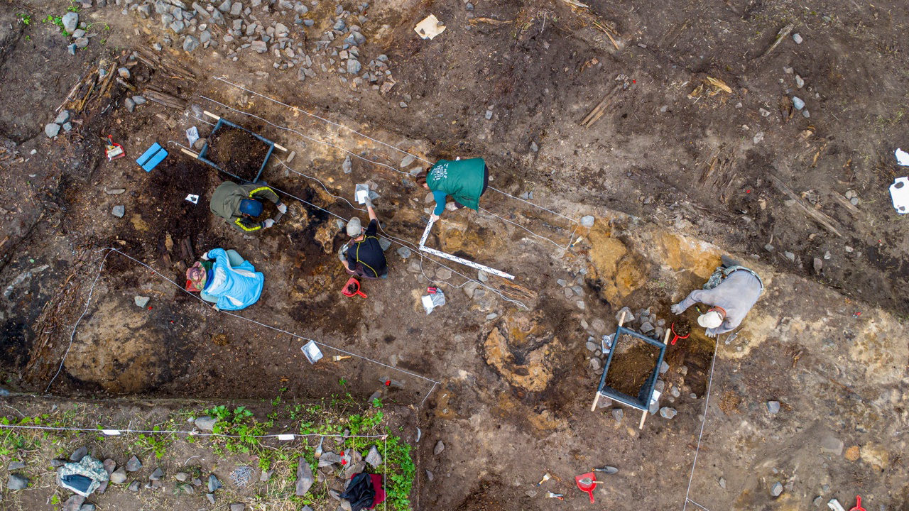 В Октябрьском районе на раскопках городища Шеркалы-1 стартовала летняя археологическая школа