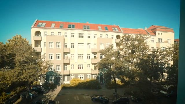 Master Chris Leong World Tour Berlin Germany - The Brandenburg Gate смотреть онлайн