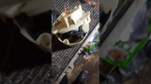 Мерседес GL 164 кузов замена бензонасоса