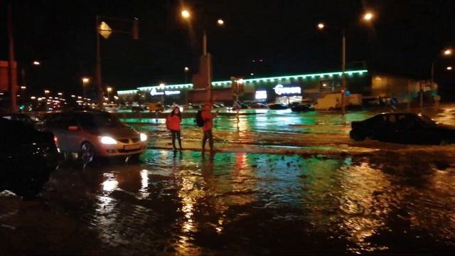 Потоп в чижовке, потоп в заводском районе минск. #минсксегодня #чижовкаминск#потопминск смотреть онлайн