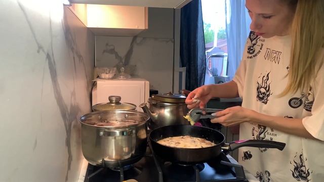 ?? VLOG Готовлю куриные желудочки/ Покупка продуктов питания ЧИЖИК обзор /Cooking / Village смотреть онлайн