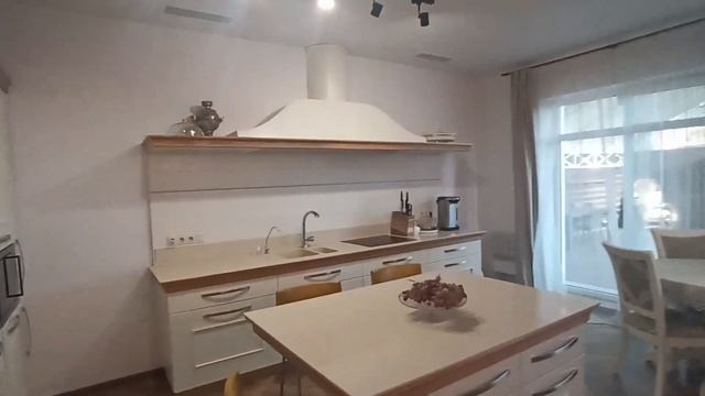 В продаже шикарный современный дом с дизайнерским ремонтом смотреть онлайн