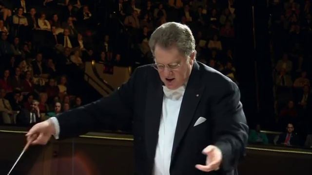 Sir Gilbert Levine Conducts Copland Fanfare for the Common Man смотреть онлайн