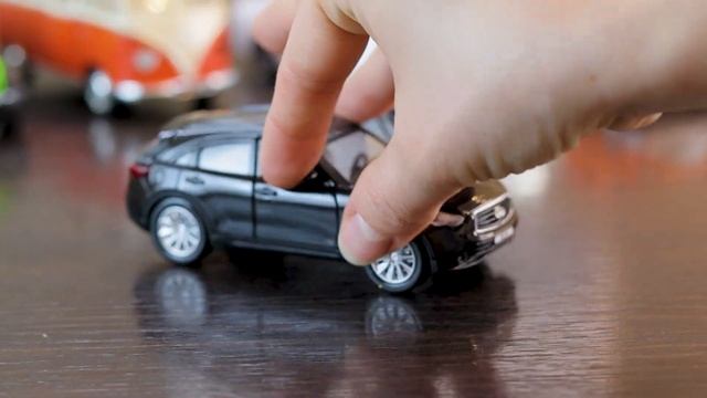 Infinity QX70 diecast model car смотреть онлайн