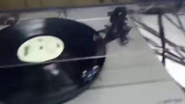 rega rp3 TURNTABLE смотреть онлайн