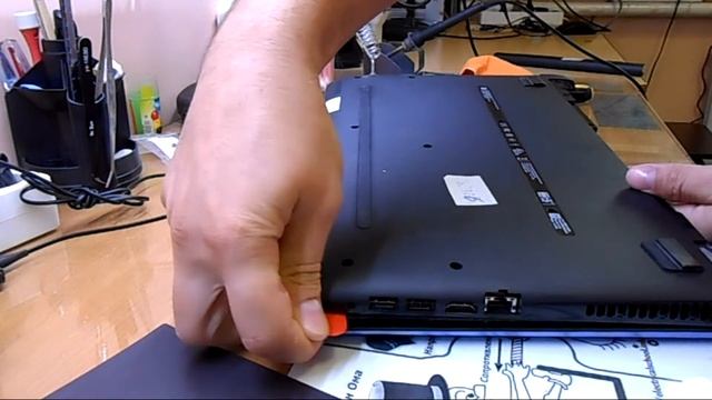 Разборка и чистка hp15-af160ur / Disassembly and fan cleaning HP 15-af160ur смотреть онлайн