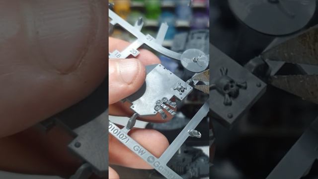 An amateur assembles a Ballistus Dreadnought – Part 20 #fyp, #warhammer40k, #warhammer, #minis смотреть онлайн