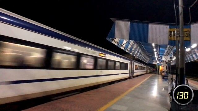 180 Kmph Tested and Capable Vande Bharat Express at Full Speed | Indian Railways смотреть онлайн