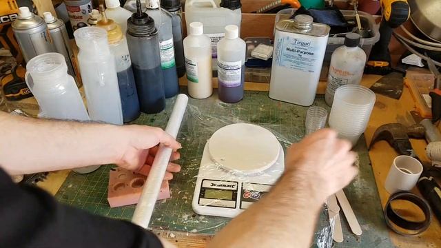 Resin Casting - Polyurethane vs Polyester Resin смотреть онлайн