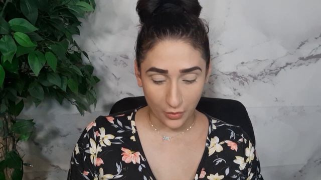 NYX BORN TO GLOW FOUNDATION! FIRST IMPRESSIONS смотреть онлайн