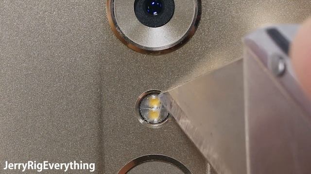 Axon 7 Durability Test - Scratch, Burn, Bend - ZTE смотреть онлайн