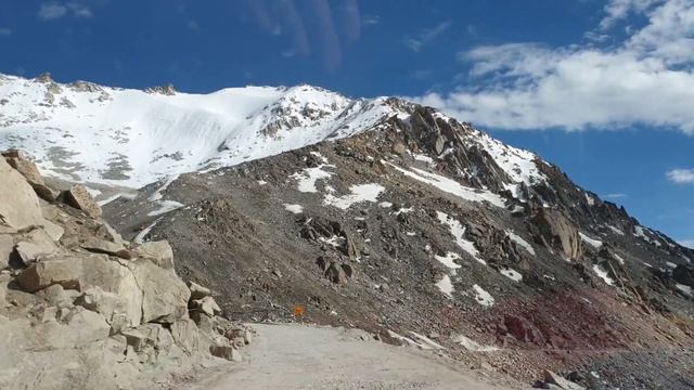 Moby. Rushing (at Chang La) смотреть онлайн