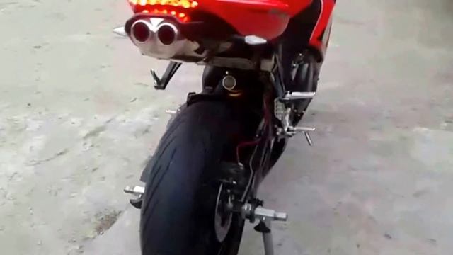 Краткий обзор состояния мотоцикла Honda CBR1000RR FireBlade - motoitaly смотреть онлайн