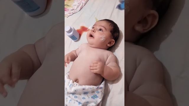 как агукает ребенок... 4 месячный ребенок как разговаривать смотреть онлайн