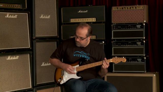 Fender American Vintage "Thin Skin" 1954 Stratocaster • SN: SE11462 смотреть онлайн