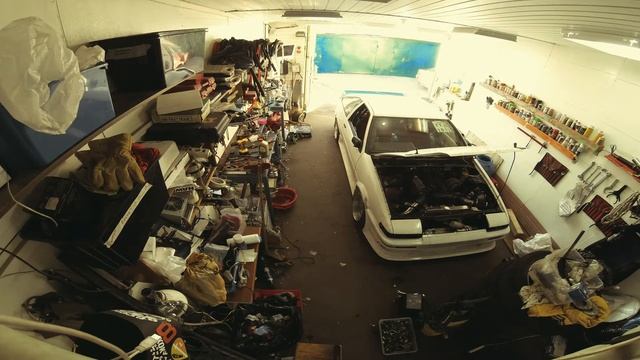 It's garage timelapse with ae86 смотреть онлайн