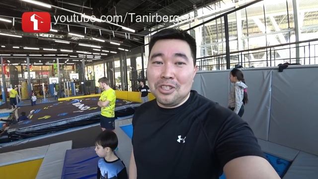 БАТУТНЫЙ ПАРК В АСТАНЕ честный обзор KANGO / Танирберген Бердонгар / Казахстан / Tanirbergen смотреть онлайн