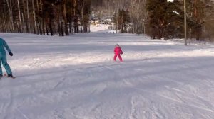 Ребенок 4 года на горных лыжах