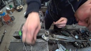 Снятие и обслуживание трапеции дворников Mitsubishi Pajero