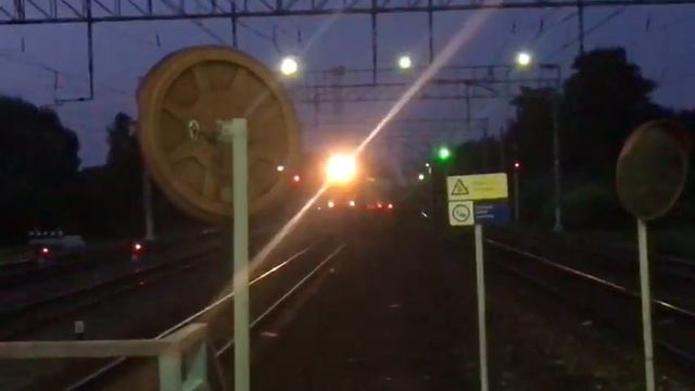 "Новинка!" ЧС7-223 с поездом Москва-Псков | Петелино смотреть онлайн