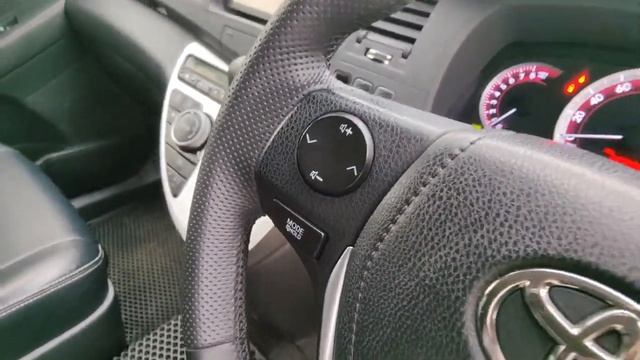 Тойота Исис