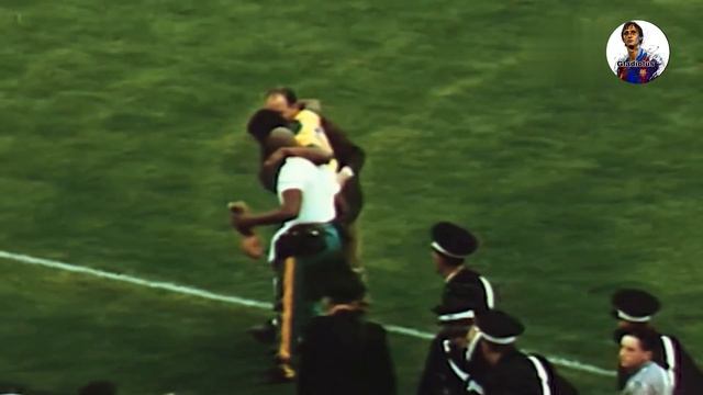 The Black Panther of Portuguese Football | A Football Legend's Journey смотреть онлайн