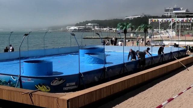 Морской туман накрыл Геленджик 30 апреля 2021 набережная полна туристов смотреть онлайн