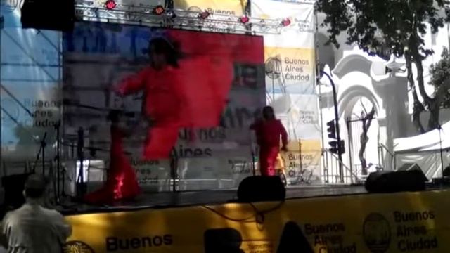 BACELEBRA 2021 - "Alegrías de Cádiz" con Carolina RUARTE - Bata de Cola смотреть онлайн