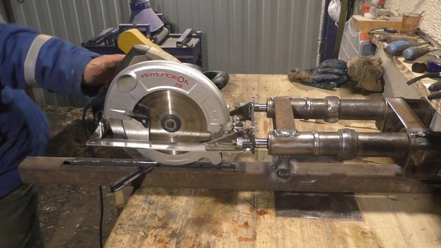 Торцовка из ручной циркулярки с протяжкой, изготовление часть 1. смотреть онлайн