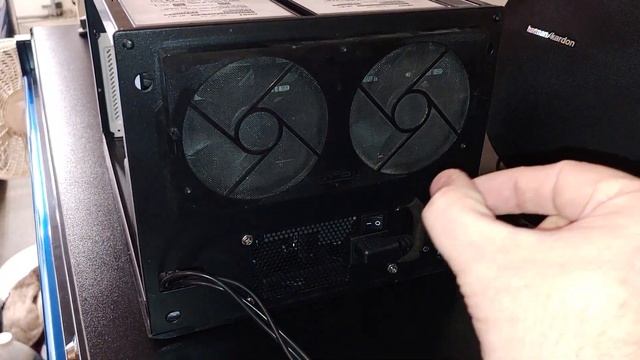 The 80TB 8x HDD Node 304 Server is FINALLY done!!!! смотреть онлайн