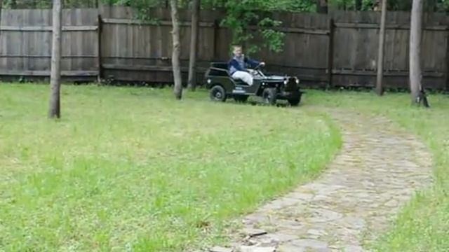 Детский джип Willys с бензиновым двигателем смотреть онлайн