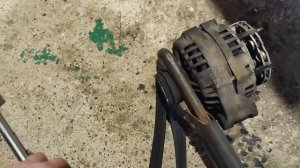 Как открутить гайку шкива генератора 22 декабря 2022 г.