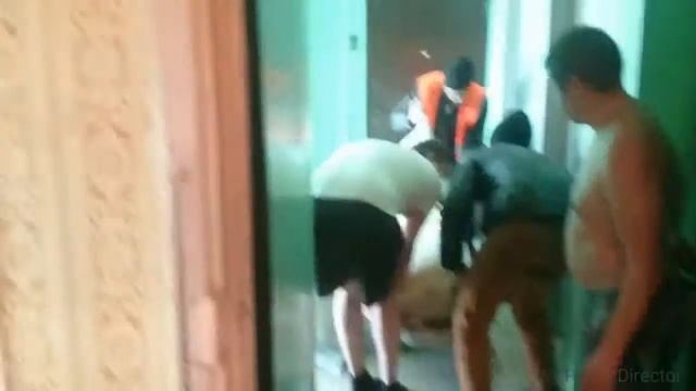 Вынести чугунную ванну - РЕАЛЬНО!!! смотреть онлайн