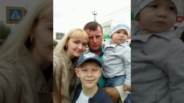 Ну вот и год пролетел... Видео к годовщине работы в Делко. С праздником братцы. Delko рулит)))