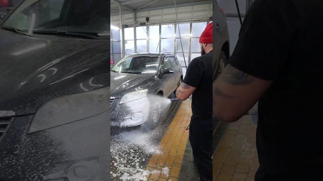 Как правильно нанести пену на  автомобиль? мойка самообслуживания.